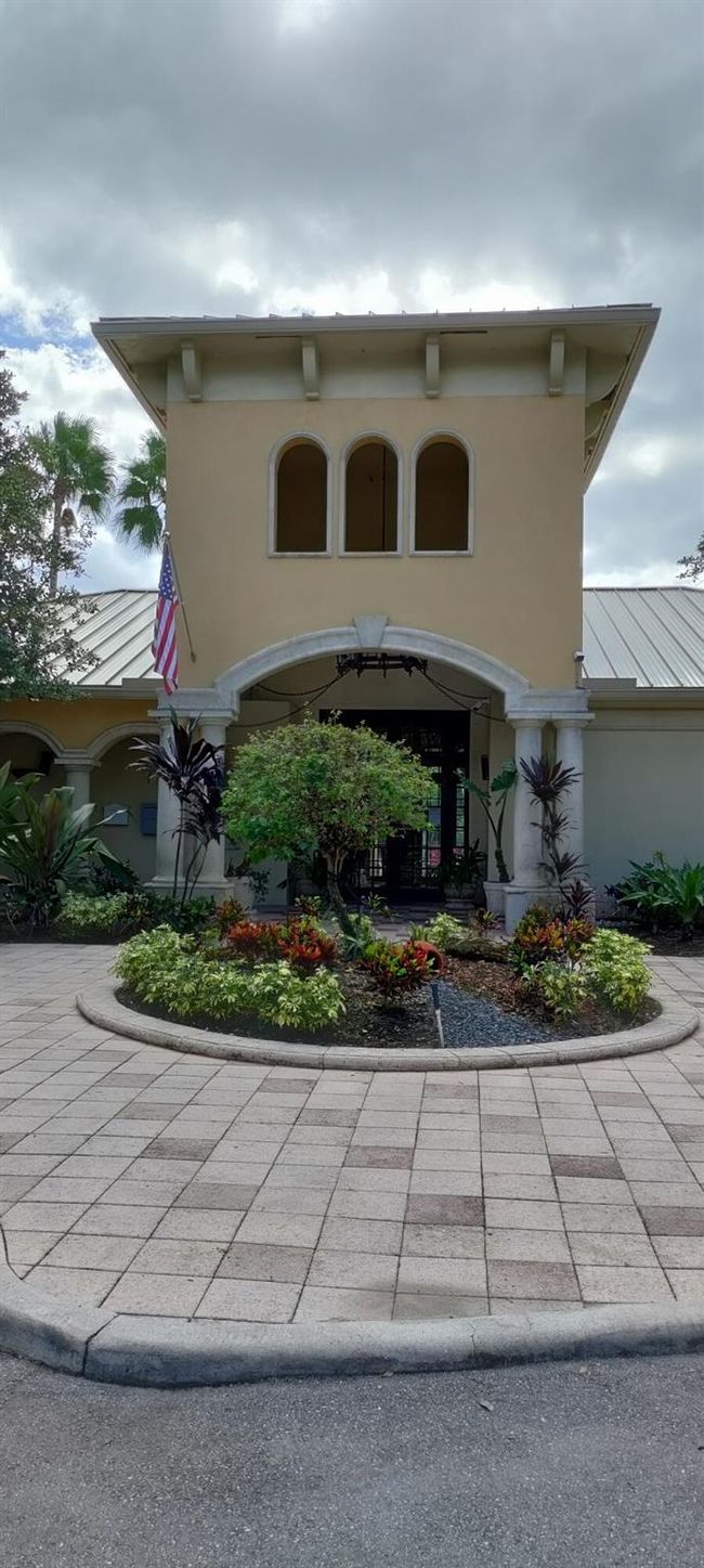 APT-1008 - 1000 Crestwood Ct S, Condo with 2 bedrooms, 2 bathrooms and null parking in Royal Palm Beach FL | Image 21