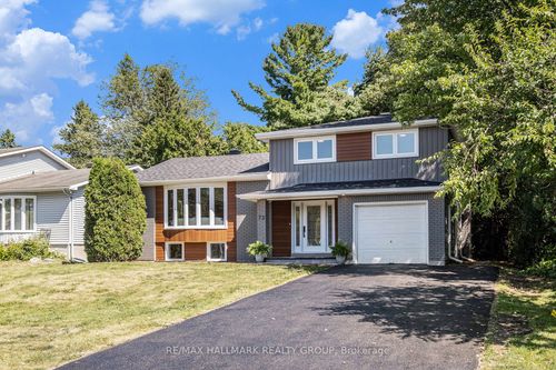 73 Westpark Dr, Gloucester, ON, K1B3G4 | Card Image