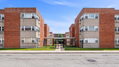3b-2411 Balmoral Ave, Chicago, IL, 60625-2373 | Card Image
