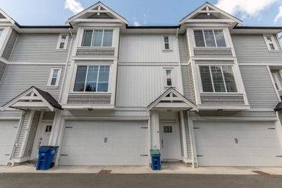 18 - 2832 Clearbrook Rd, Townhouse with 3 bedrooms, 3 bathrooms and 2 parking in Abbotsford BC | Image 1