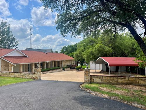 207 County Road 564, Eastland, TX, 76448-6710 | Card Image
