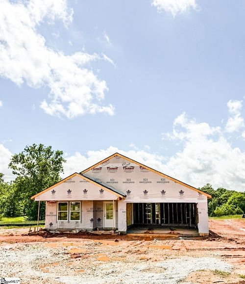 17964 Hwy 101 S, Gray Court, SC, 29645 | Card Image