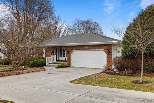 500 Elma Meadow Ln, Elma, NY, 14059-9222 | Card Image