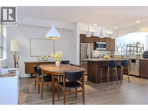 16-1026 Glacier View Dr, Squamish, BC, V8B0G1 | Card Image