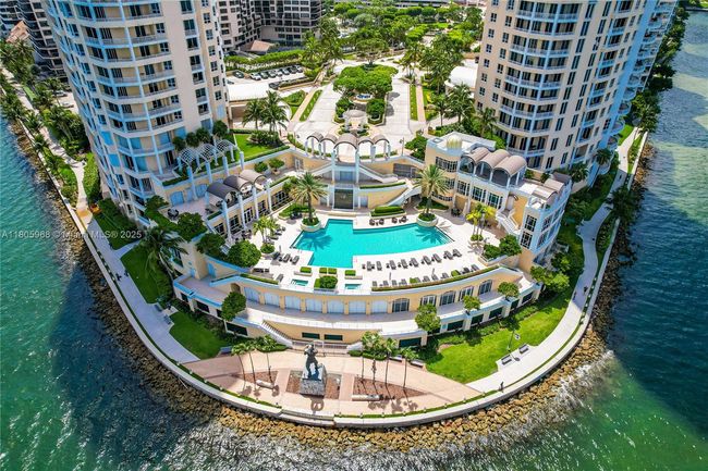 APT-3803 - 848 Brickell Key Dr, Condo with 1 bedrooms, 2 bathrooms and null parking in Miami FL | Image 29