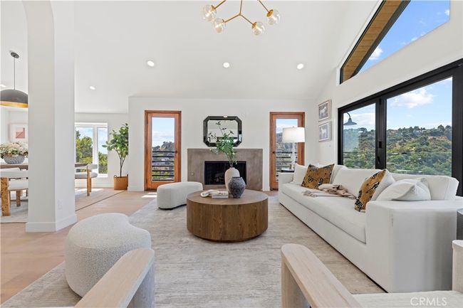8280 Grand View Dr, House other with 3 bedrooms, 4 bathrooms and 2 parking in LOS ANGELES CA | Image 6