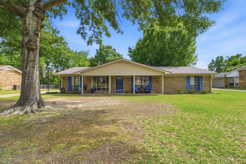 110 Larkspur St, White Oak, TX, 75693-1718 | Card Image
