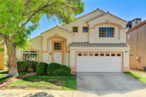 3758 Norton Dr, Las Vegas, NV, 89129-5521 | Card Image