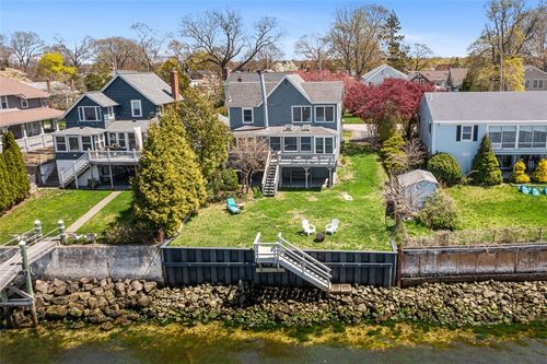 233 Terrace Ave, Riverside, RI, 02915-4822 | Card Image