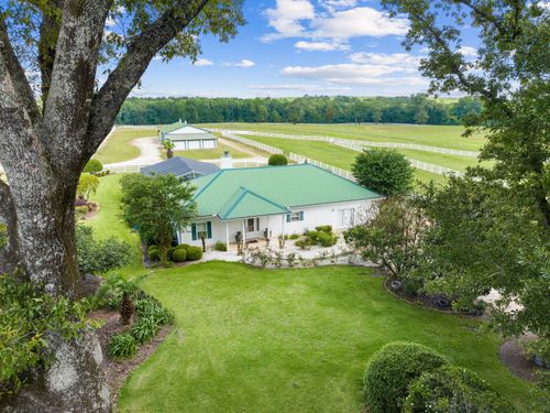5676 State Highway 2 W, Defuniak Springs, FL, 32433-5718 | Card Image