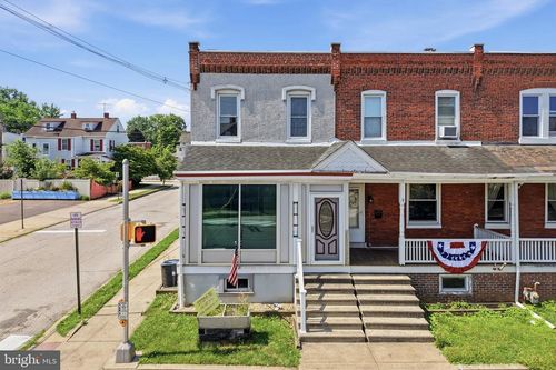 300 Nutt Rd, PHOENIXVILLE, PA, 19460-3910 | Card Image
