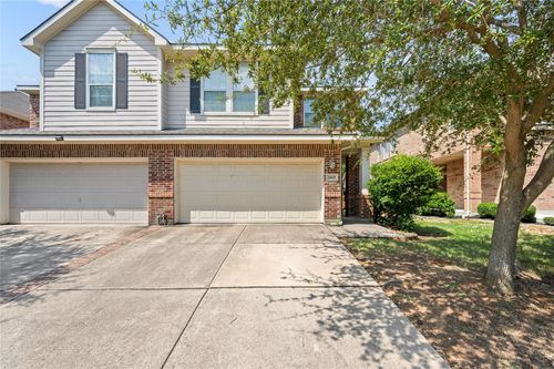 1415 Ravenwood Dr, Mansfield, TX, 76063-6062 | Card Image