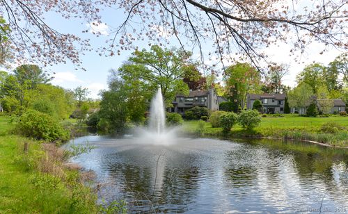 e-306 Heritage Vlg, Southbury, CT, 06488-1745 | Card Image