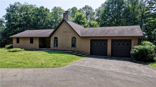 15530 Tiger Valley Rd, Danville, OH, 43014-9844 | Card Image