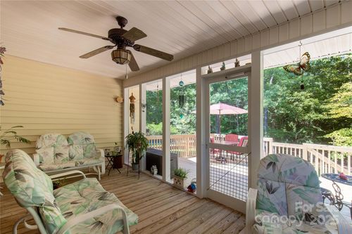 637 Freemont Dr, Lancaster, SC, 29720-1515 | Card Image