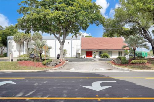 1400 Nw 79th Avenue, Doral, FL, 33126 | Card Image