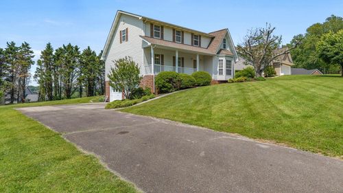 2412 Colonial Dr, Athens, TN, 37303-5066 | Card Image