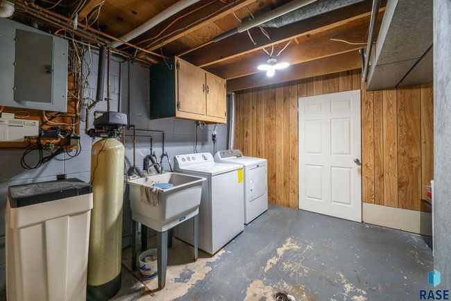 2013 E Sylvan Cir, House other with 4 bedrooms, 2 bathrooms and null parking in Brandon SD | Image 25