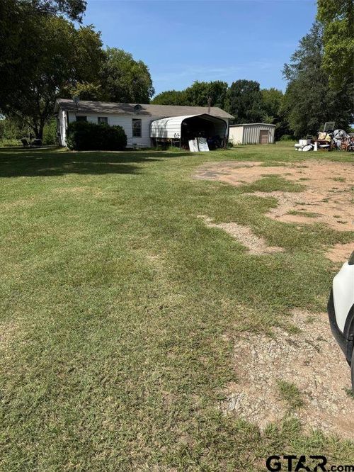 510 W Pine St, Edgewood, TX, 75117-2944 | Card Image