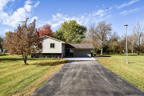 4540 Adams Dr, Reiles Acres, ND, 58102-5416 | Card Image