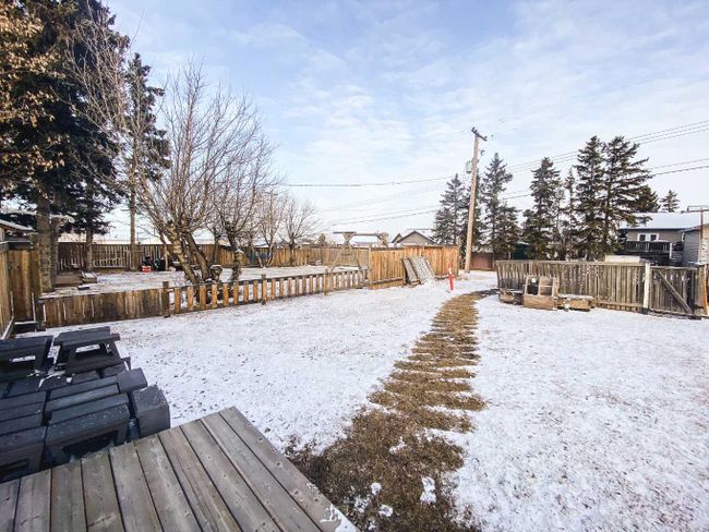 4405 47 Street, Home with 2 bedrooms, 1 bathrooms and 2 parking in Spirit River AB | Image 36