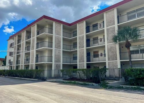 444-3001 Nw 48th Ave, Lauderdale Lakes, FL, 33313-7202 | Card Image