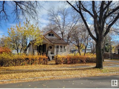 12003 95 St Nw, House other with 4 bedrooms, 3 bathrooms and null parking in Edmonton AB | Image 1