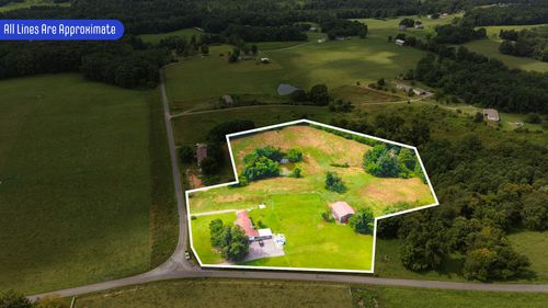 1487 Boyd Rd, Lafayette, TN, 37083-3835 | Card Image