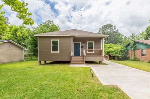 9205 Shepherd Dr, Beaumont, TX, 77707-1235 | Card Image