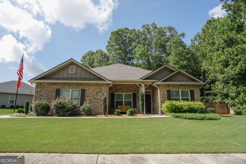 523 Brooks Village Dr, Pendergrass, GA, 30567-4629 | Card Image