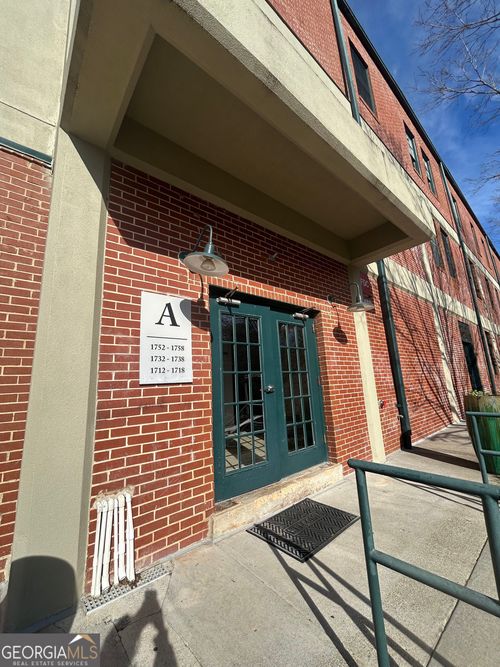 1755 Liberty Ln, Roswell, GA, 30075-7905 | Card Image