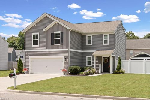 520 Bridgeway Ct, West Point, VA, 23181-9718 | Card Image