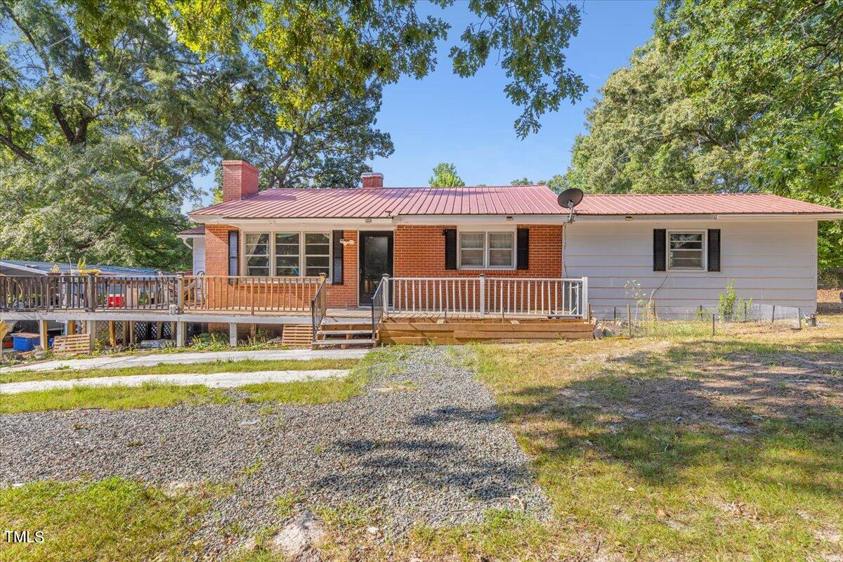 Quakenbush Rd, Snow Camp, NC 27349