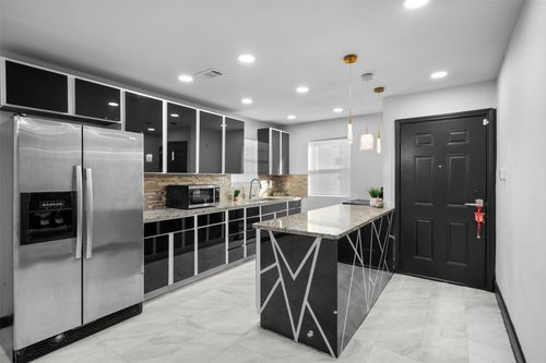 9923 Hustead St, Dallas, TX, 75217-2862 | Card Image