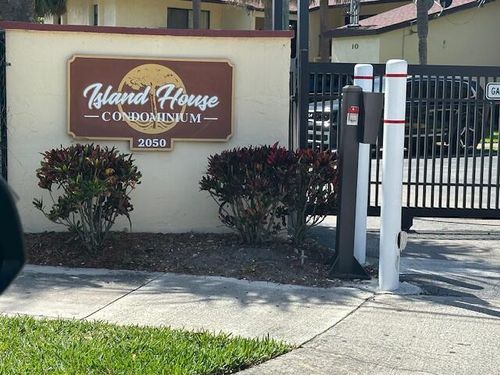 apt-2-105-2050 Oleander Blvd, Fort Pierce, FL, 34950-5304 | Card Image