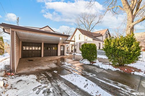 412 Washington St, Pekin, IL, 61554-4235 | Card Image