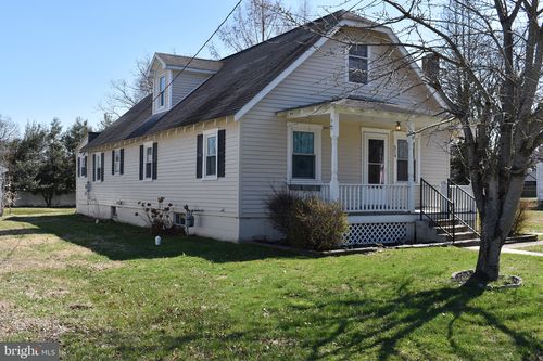 519 Clinton St, DELAWARE CITY, DE, 19706-7713 | Card Image