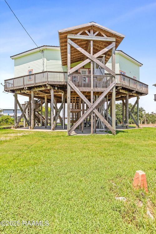 127 Hammock Ln, Franklin, LA, 70538-7809 | Card Image