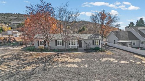 1217 W Topaz Rd, St George, UT, 84770-6045 | Card Image