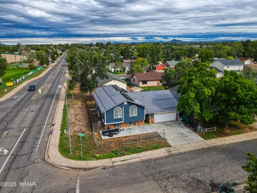 801 N 6th Dr, Show Low, AZ, 85901-4582 | Card Image