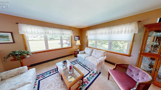 1501 Tiffin Rd, House other with 3 bedrooms, 2 bathrooms and 2 parking in Fremont OH | Image 11