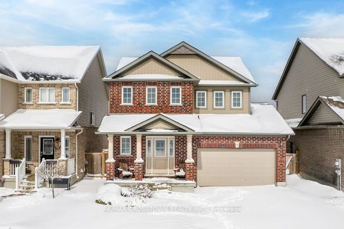 8 Brownley Lane, Angus, ON, L3W0P9 | Card Image