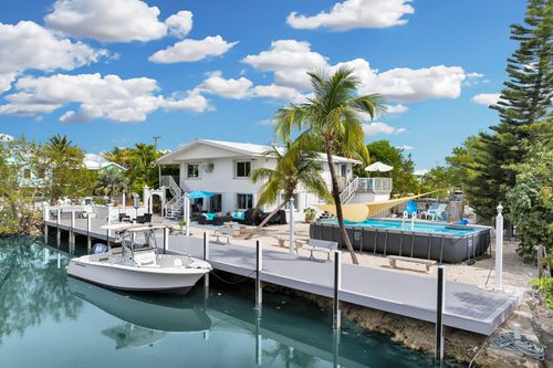 750 W Indies Dr, Ramrod Key, FL, 33042-5443 | Card Image