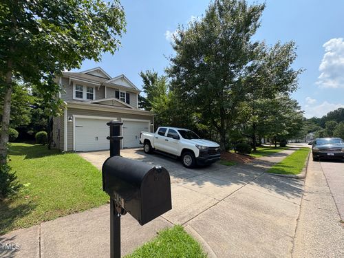2031 Remington Oaks Cir, Cary, NC, 27519-8745 | Card Image