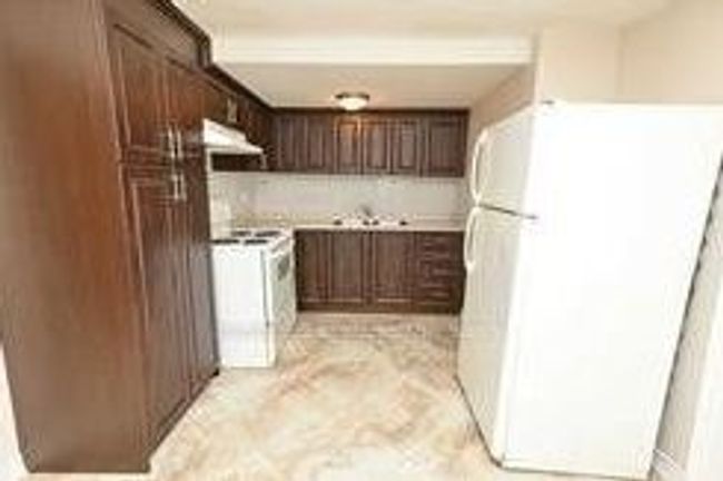 BSMT - 298 Hoover Dr, House other with 2 bedrooms, 1 bathrooms and 2 parking in Pickering ON | Image 8