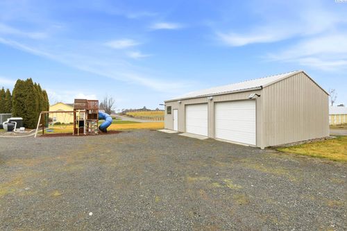 5620 W Dradie St, Pasco, WA, 99301-3270 | Card Image