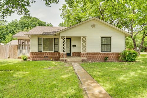 506 E Waco St, Ennis, TX, 75119-4947 | Card Image