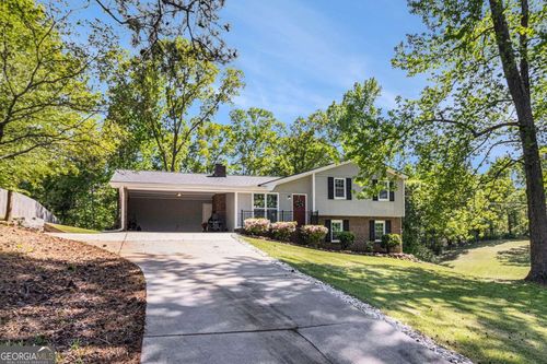 15 Cedar Ln E, Newnan, GA, 30263-3013 | Card Image