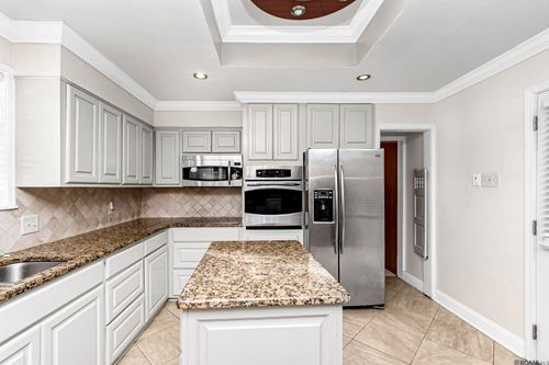 3972 Edgemont Dr, Baton Rouge, LA, 70814-4703 | Card Image