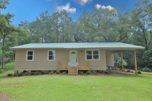 98 Pumping Station Rd, Mc Lain, MS, 39456-2528 | Card Image